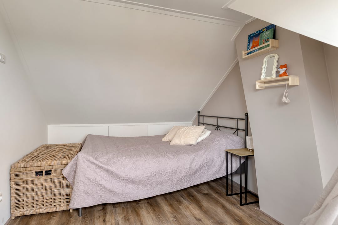 Renovated Corner Home with Four Bedrooms in Family-Friendly Boskoop — 25