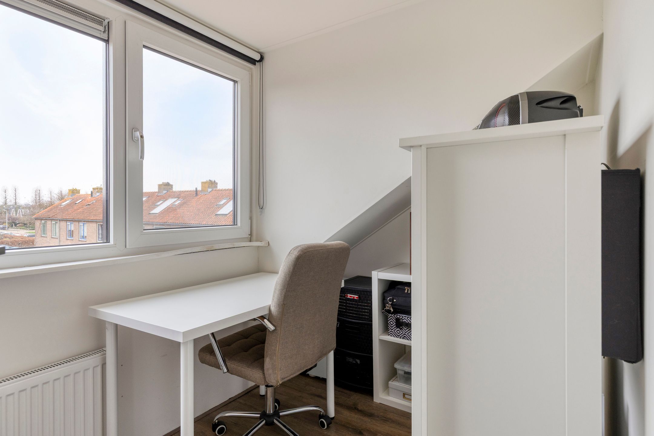 Renovated Corner Home with Four Bedrooms in Family-Friendly Boskoop — 27