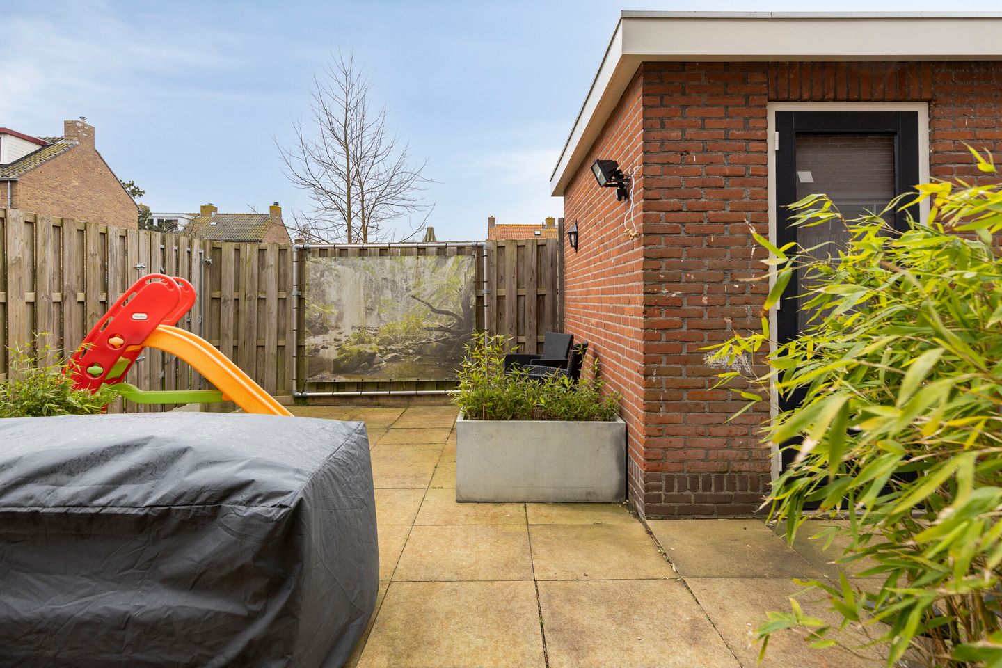 Renovated Corner Home with Four Bedrooms in Family-Friendly Boskoop — 31