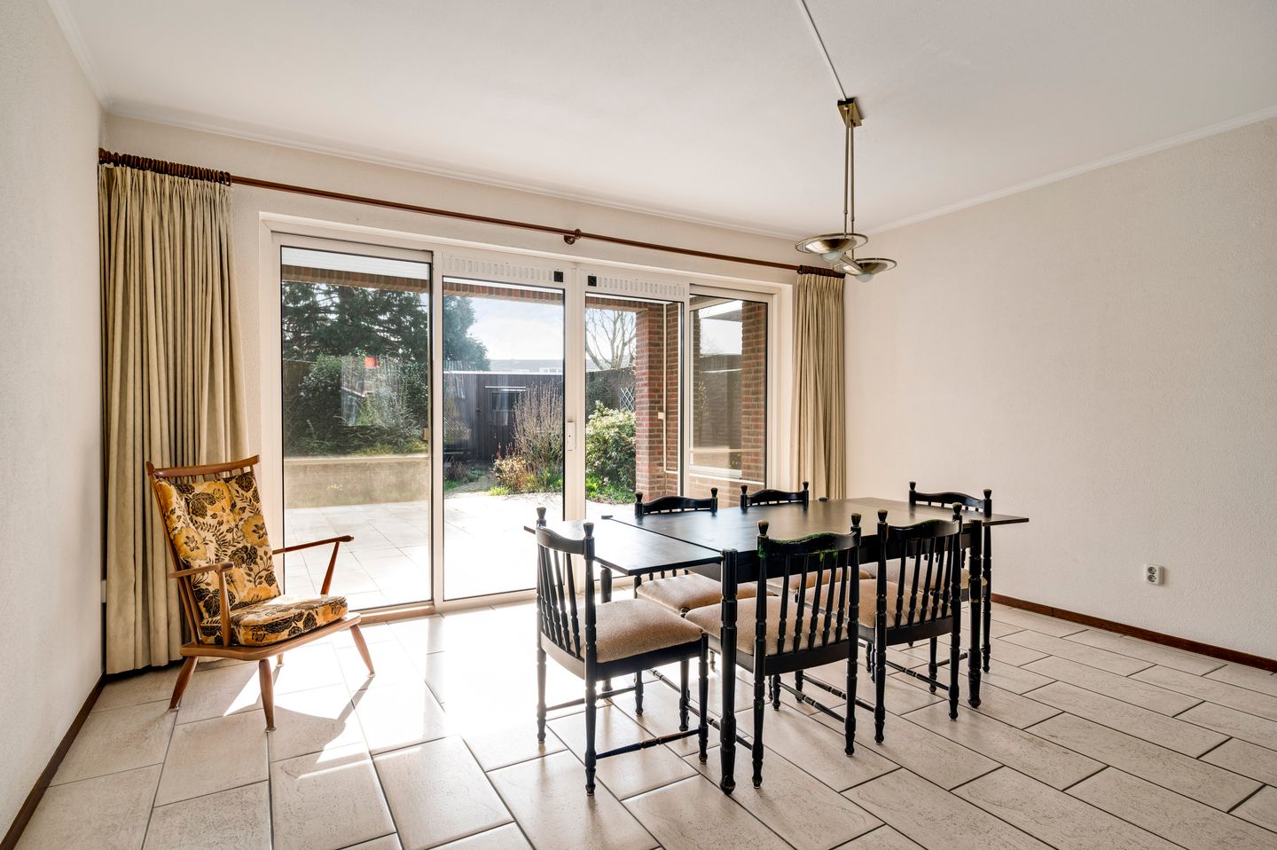 Foto 25 van Den Eigen 1-A