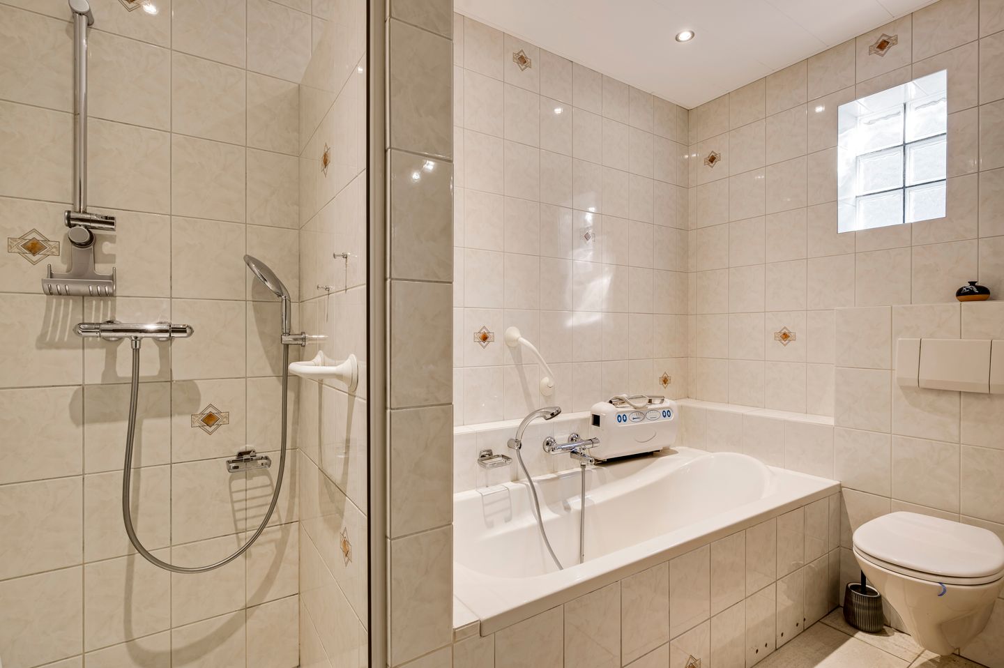 Foto 20 van Den Eigen 1-A