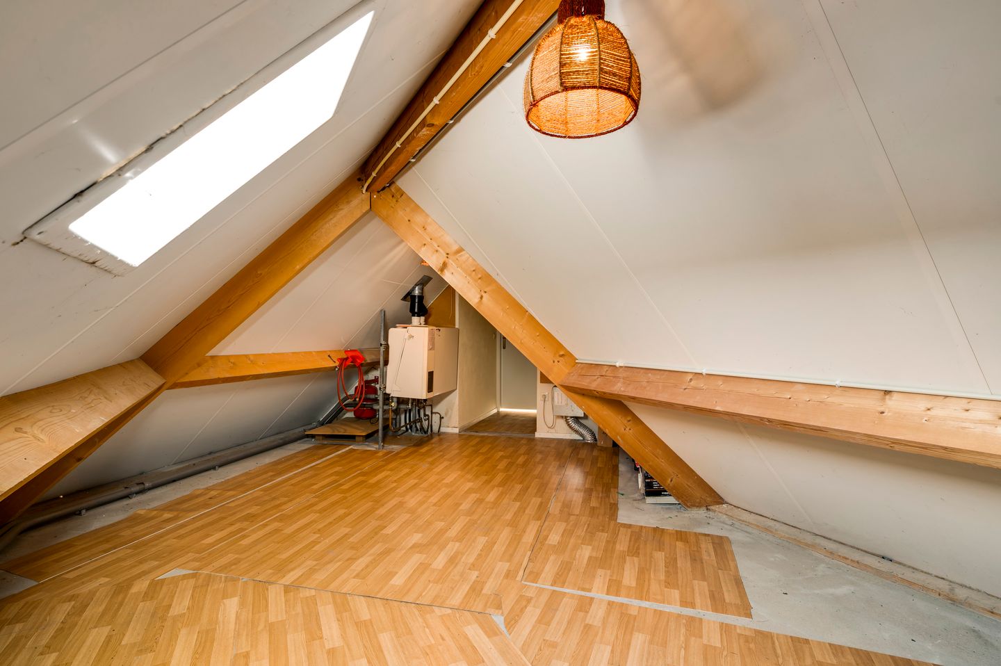 Foto 44 van Den Eigen 1-A