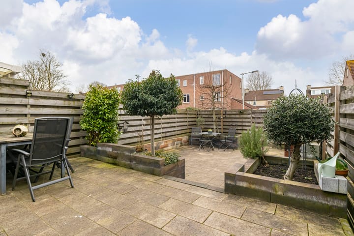 Photo 2 of Woudrichemstraat 48