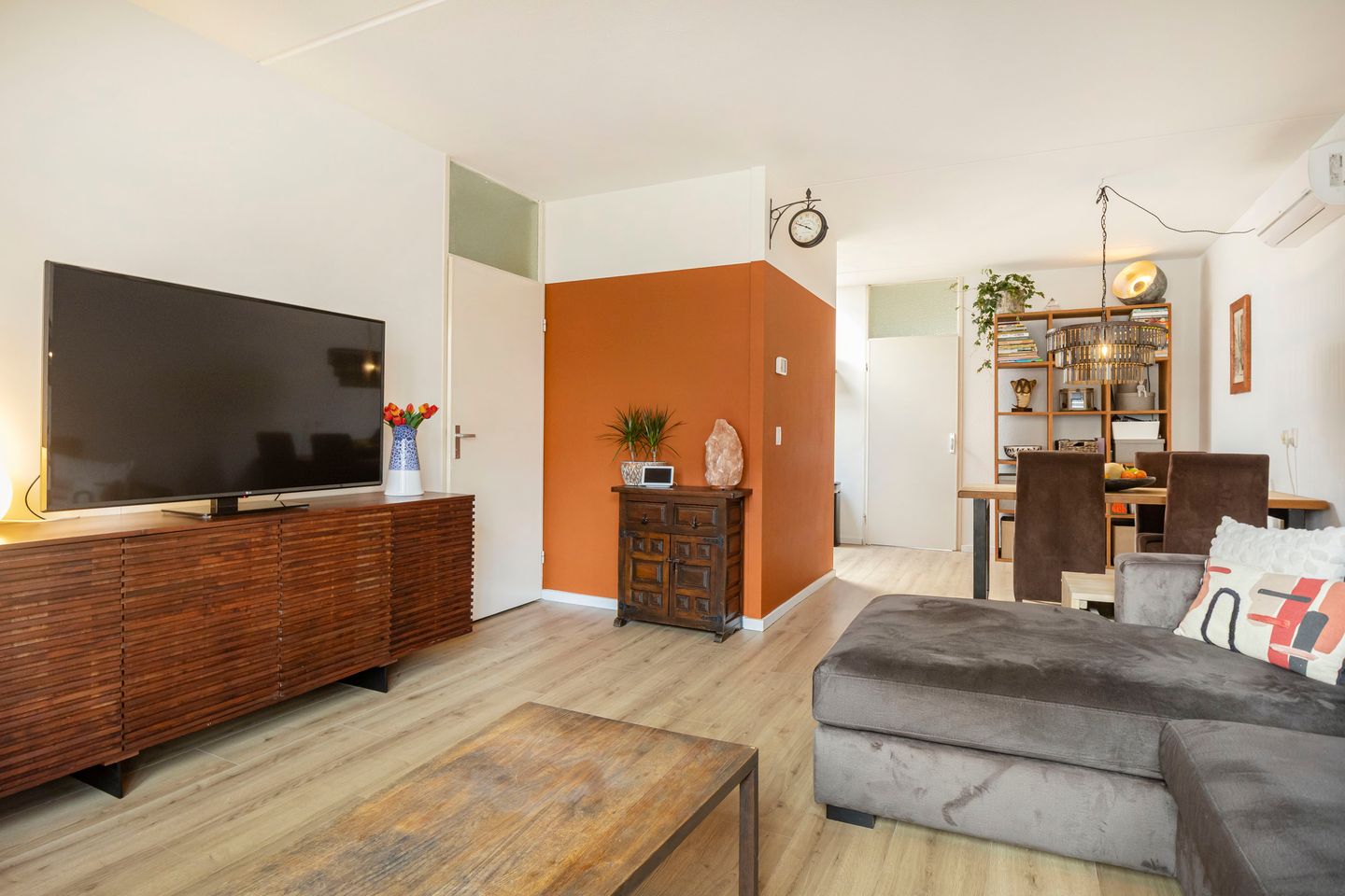 Photo 5 of Woudrichemstraat 48