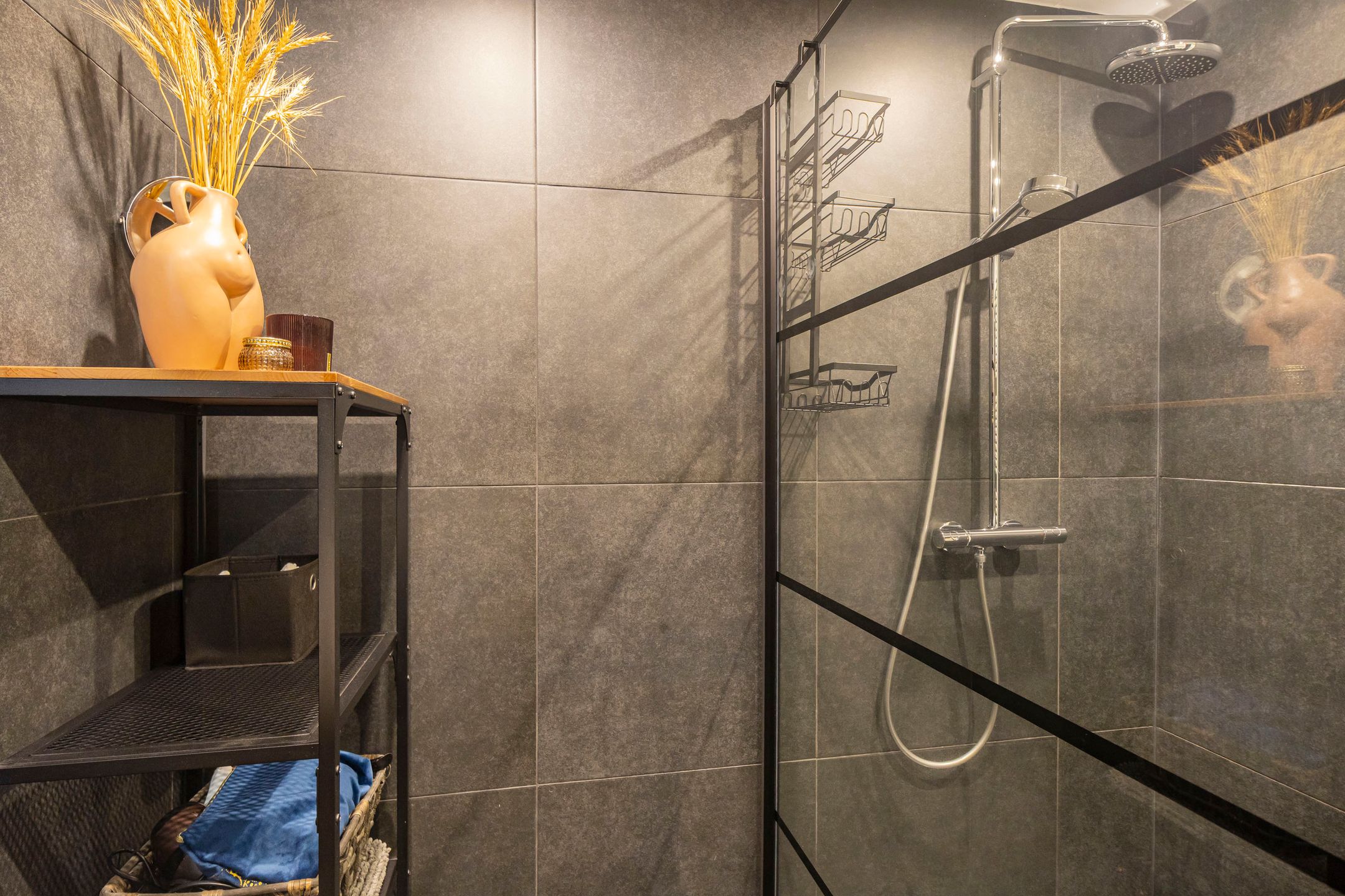 Photo 15 of Woudrichemstraat 48