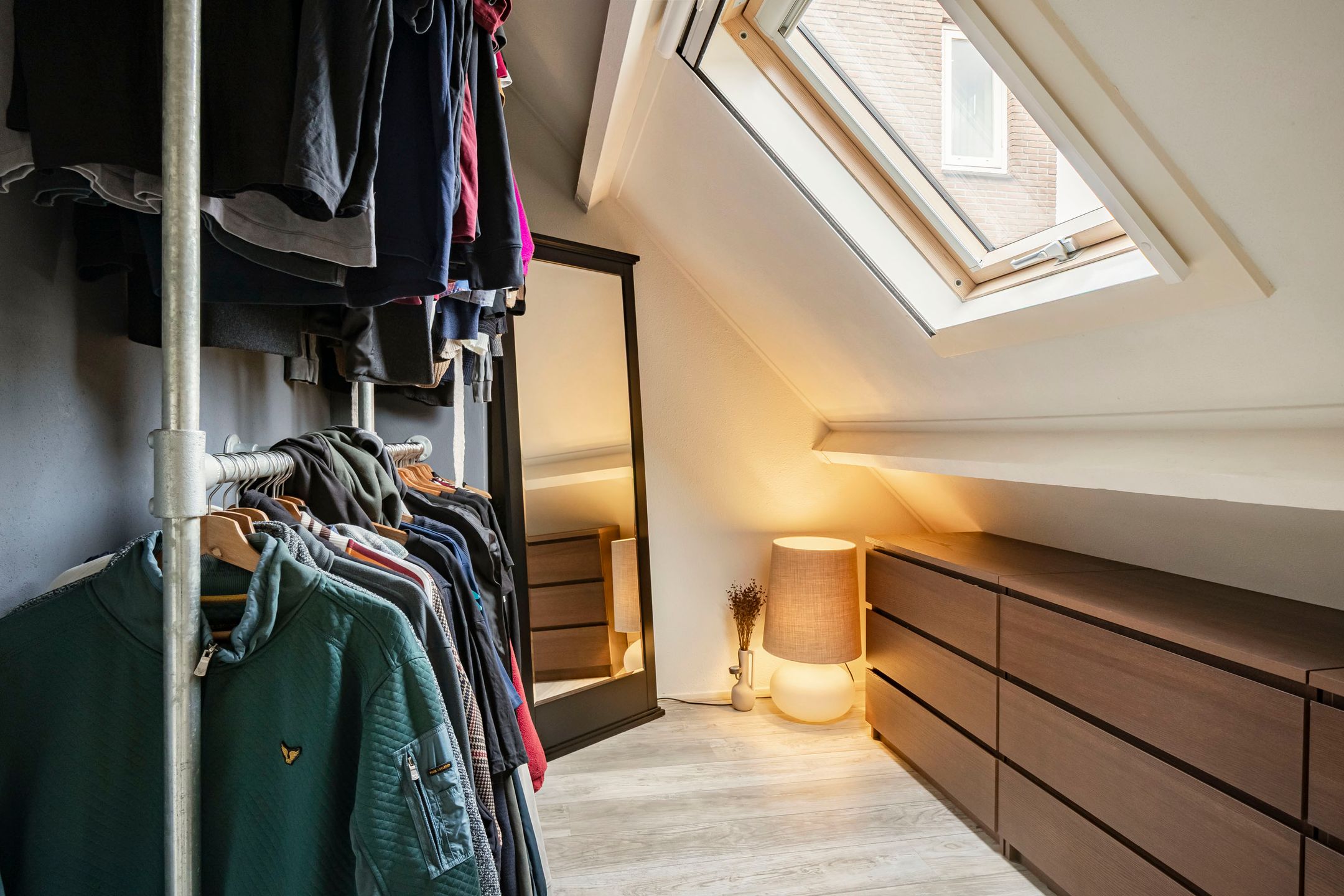 Photo 24 of Woudrichemstraat 48