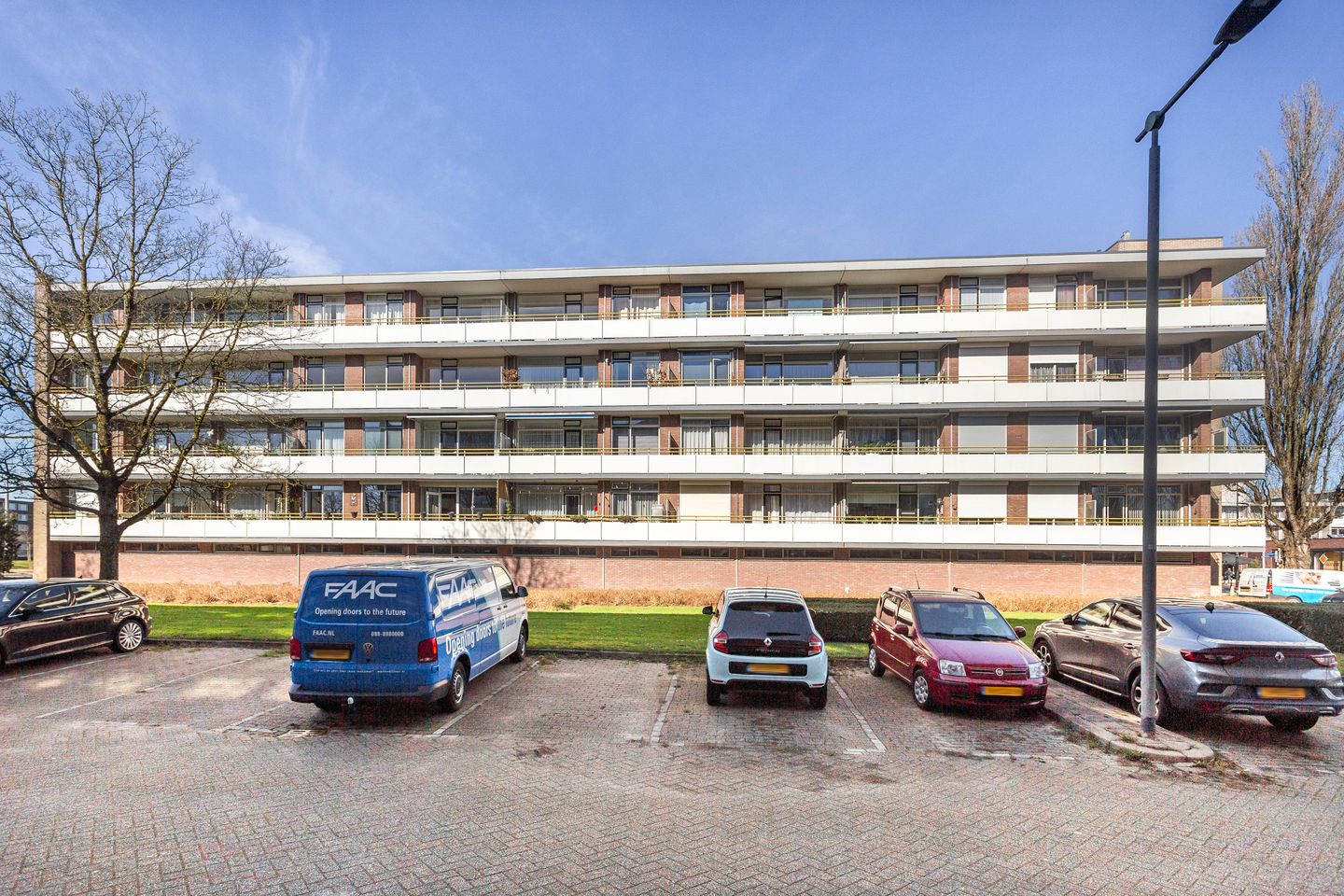 Foto 19 van Van Borselenstraat 24