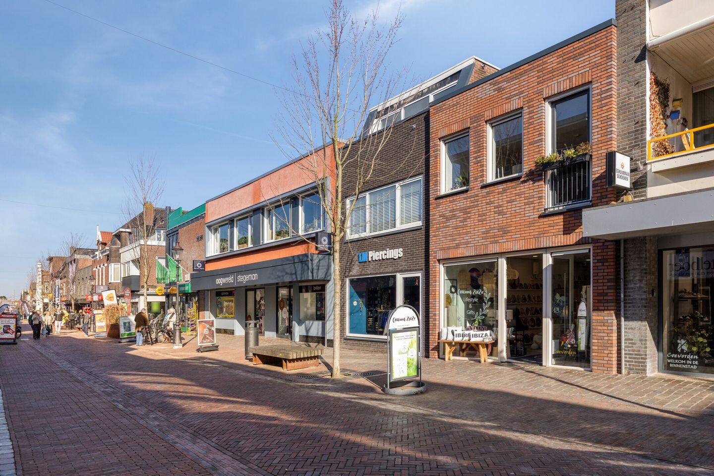 View photo 3 of Friesestraat 18