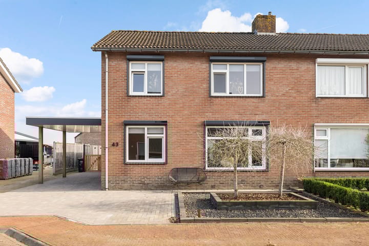 Photo 4 of Pastoor Slosserstraat 43