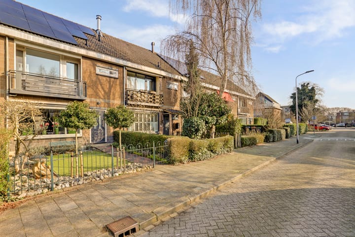 Photo 4 of Dr. Colijnstraat 56