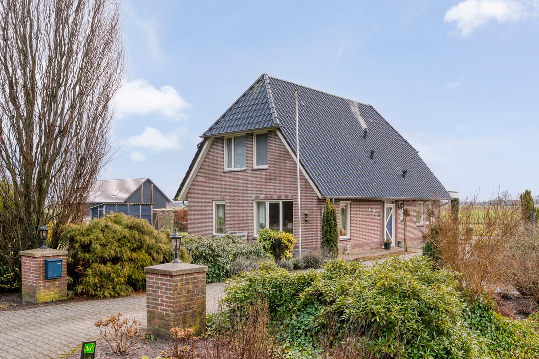 Foto 1 van Beerzerhaar 36-A