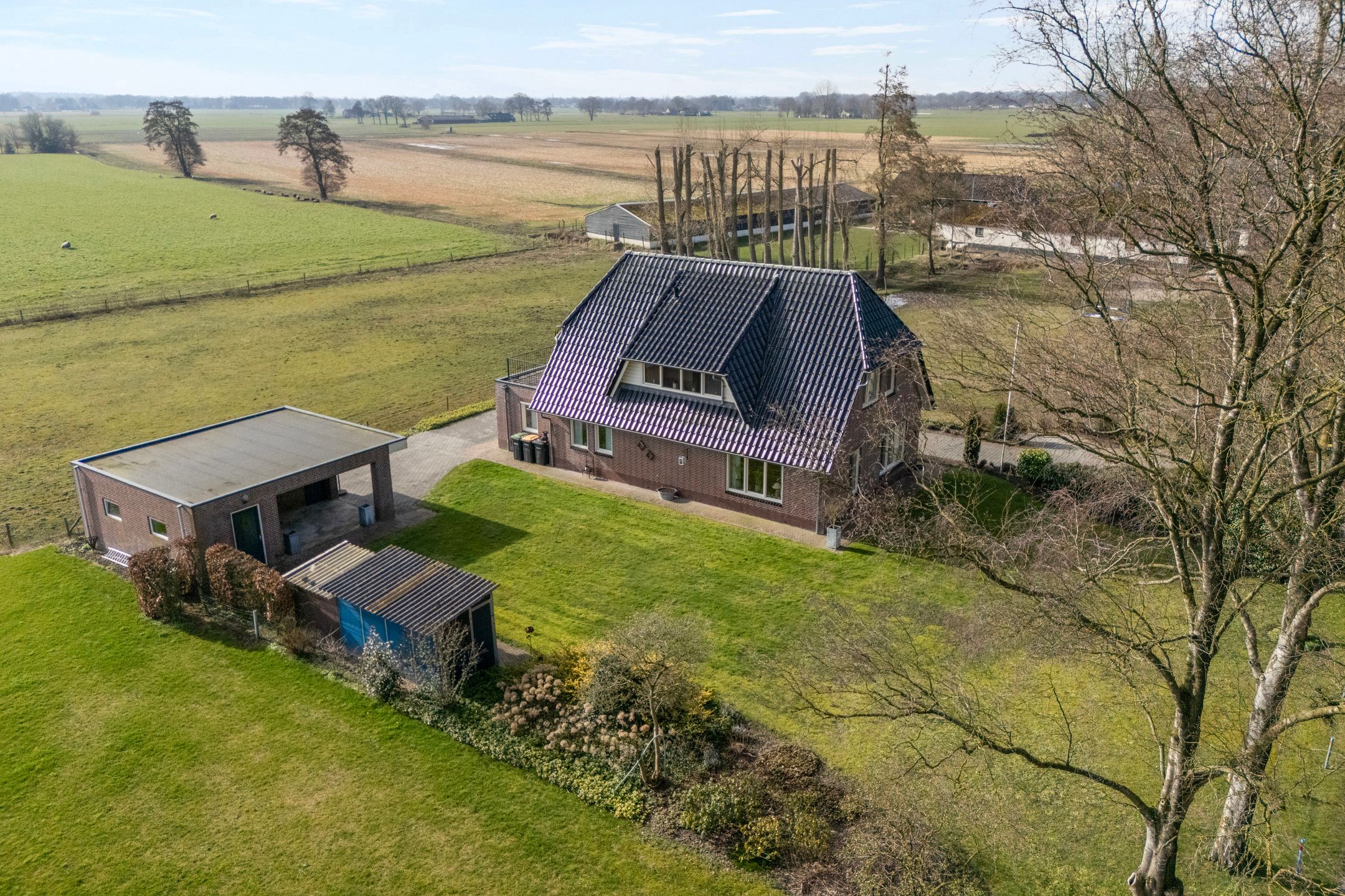 Foto 72 van Beerzerhaar 36-A