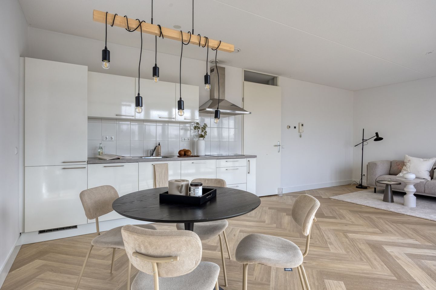 Foto 10 van Westervoortsedijk 16-45