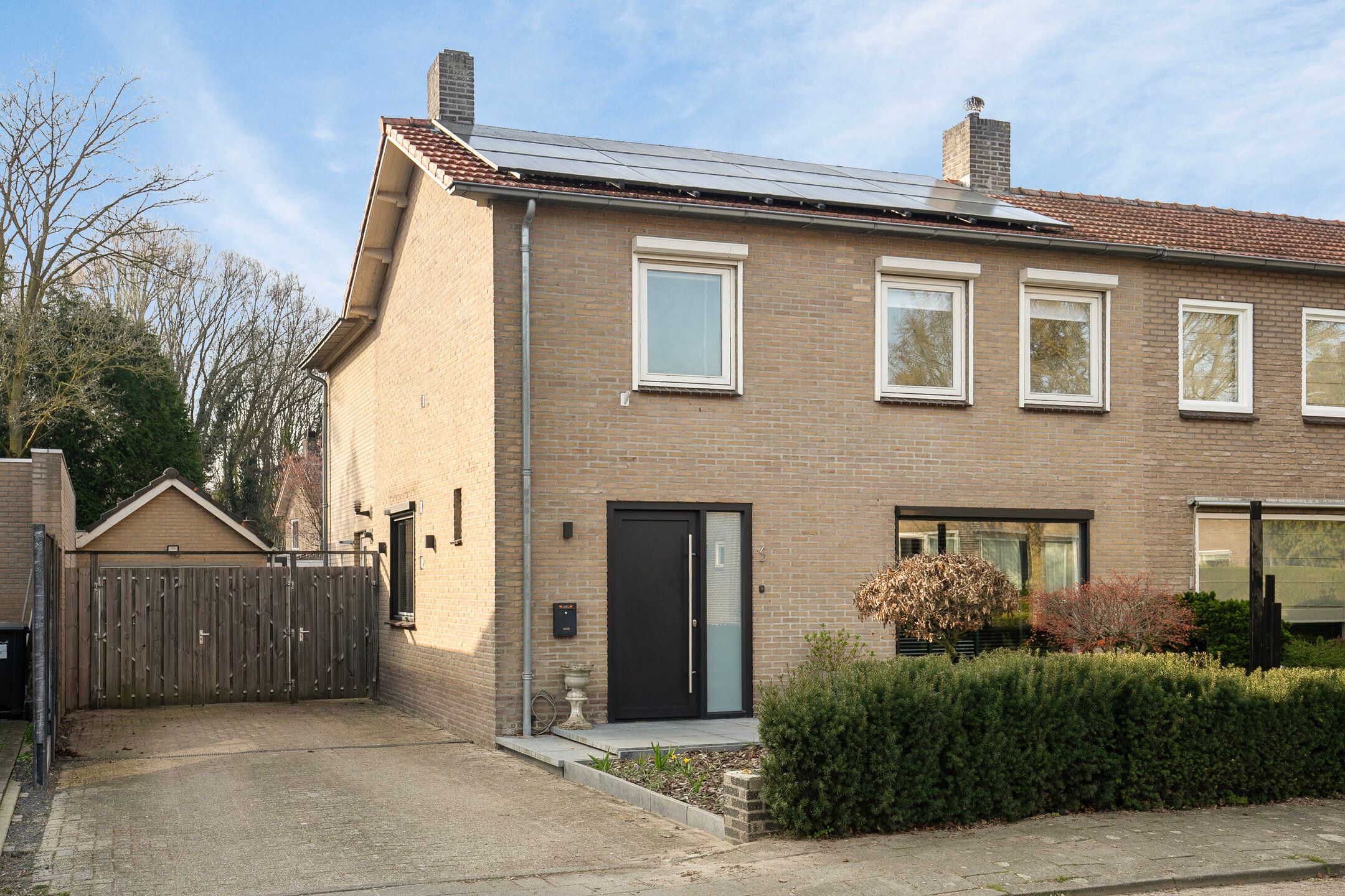 Buying a house in The Netherlands., Weverstraat 5