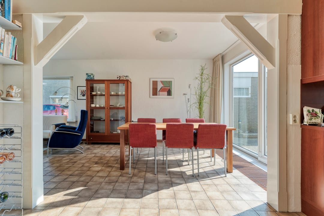 Foto 11 van E E G laan 8