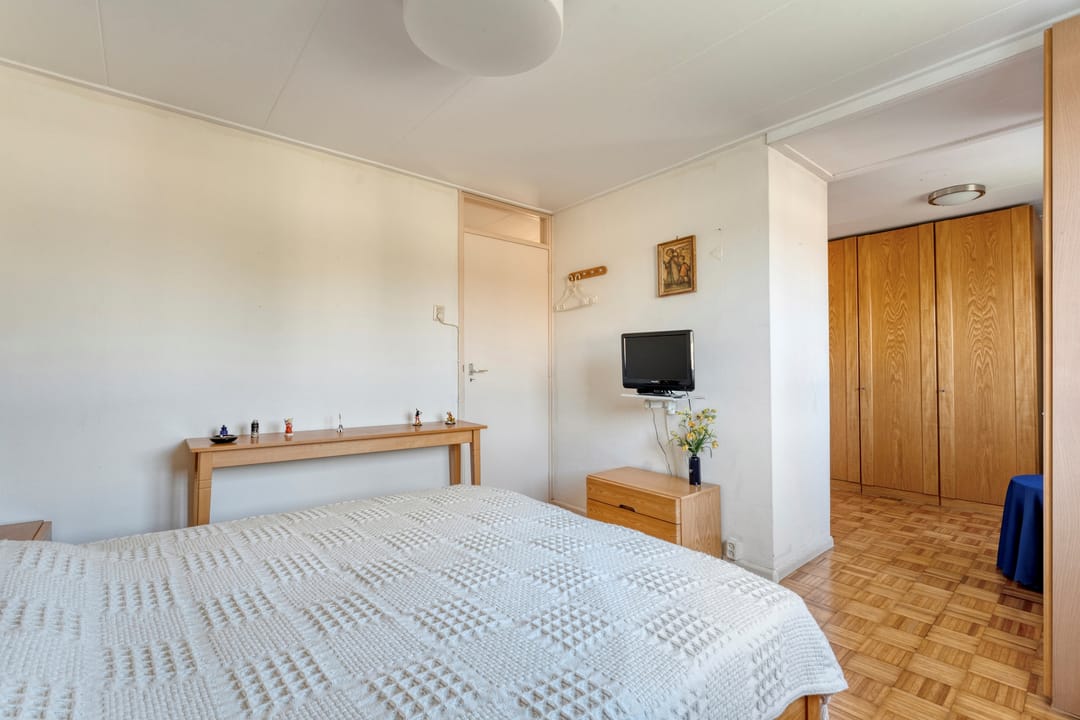 Foto 23 van E E G laan 8