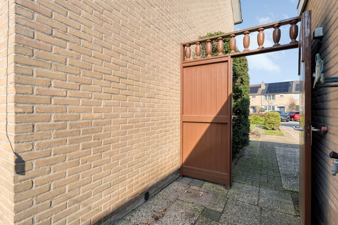 Foto 37 van E E G laan 8