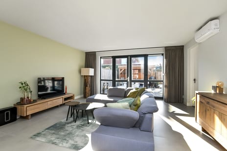 Aureus 103 secondary image