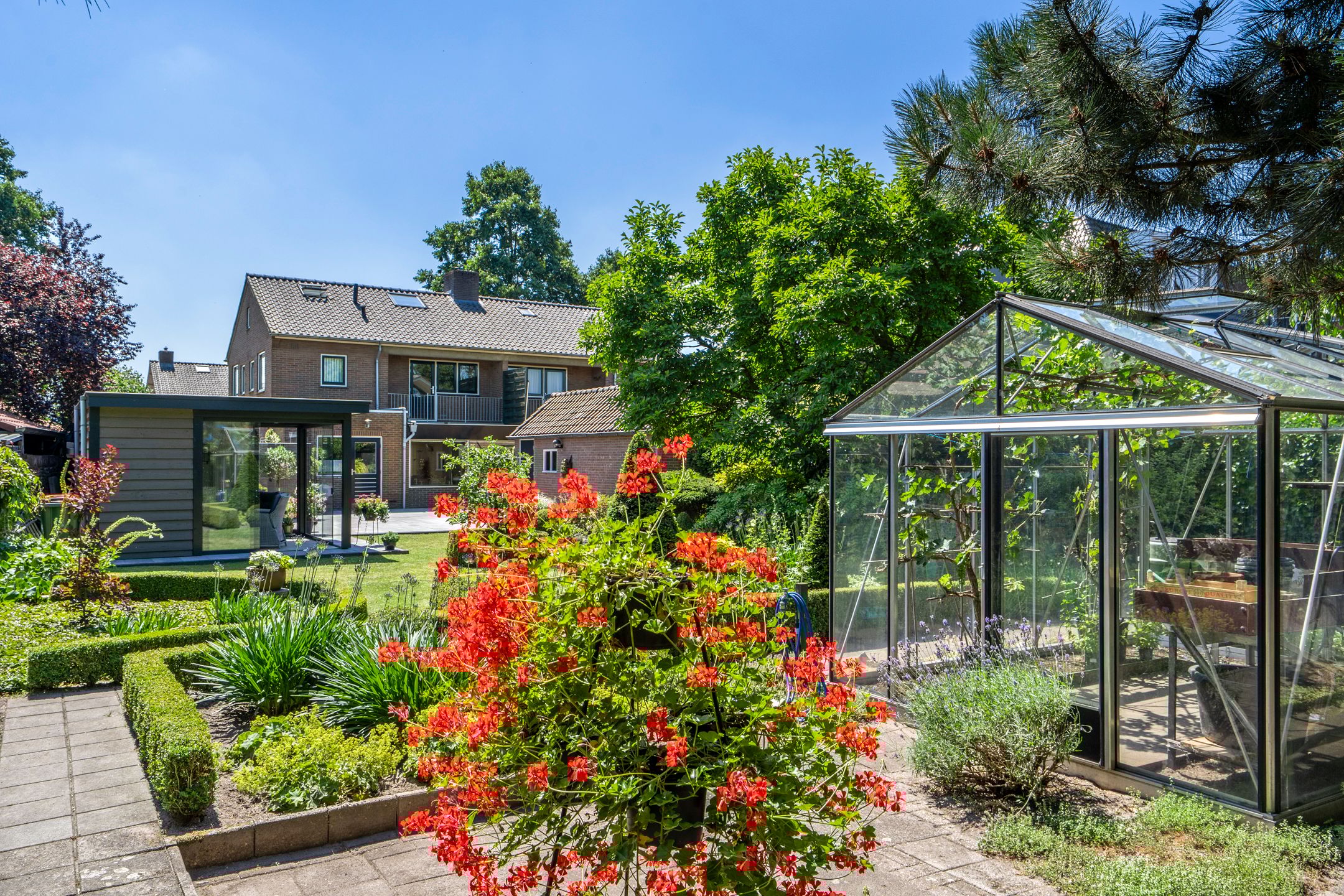 Buying a house in The Netherlands., Reenlaan 2-A