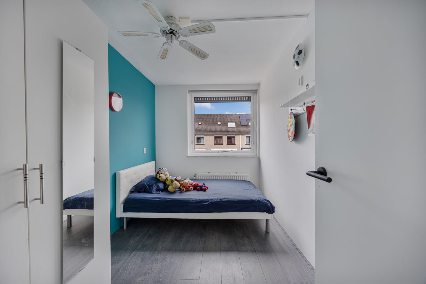 Photo 25 of Biesbosstraat 90