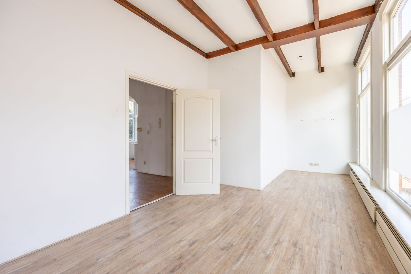 Foto 14 van Esschilderstraat 38