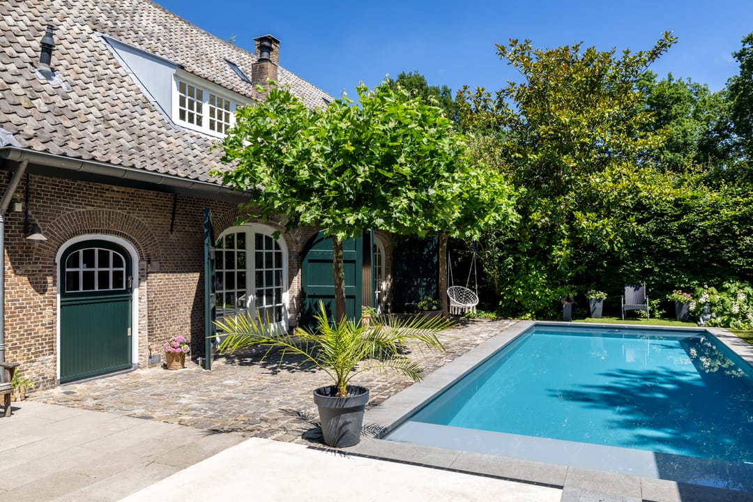 Photo 82 of Dorstseweg 4-A