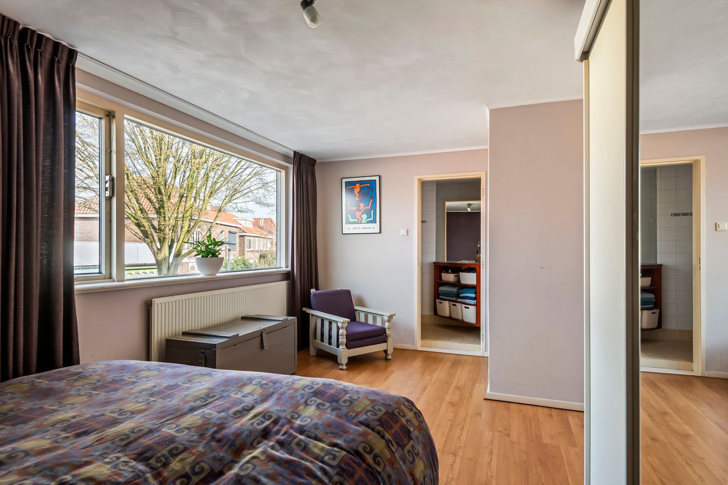 Spacious semi-detached home with character, featuring 5 bedrooms, suite-style living room, and sunny southwest garden — 31