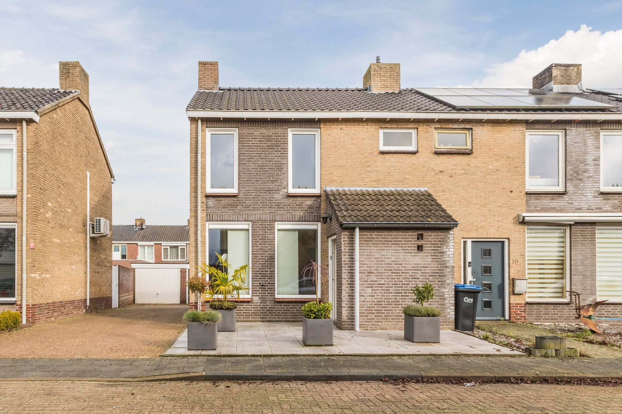 Buying a house in The Netherlands., Hubert van Nispenstraat 12