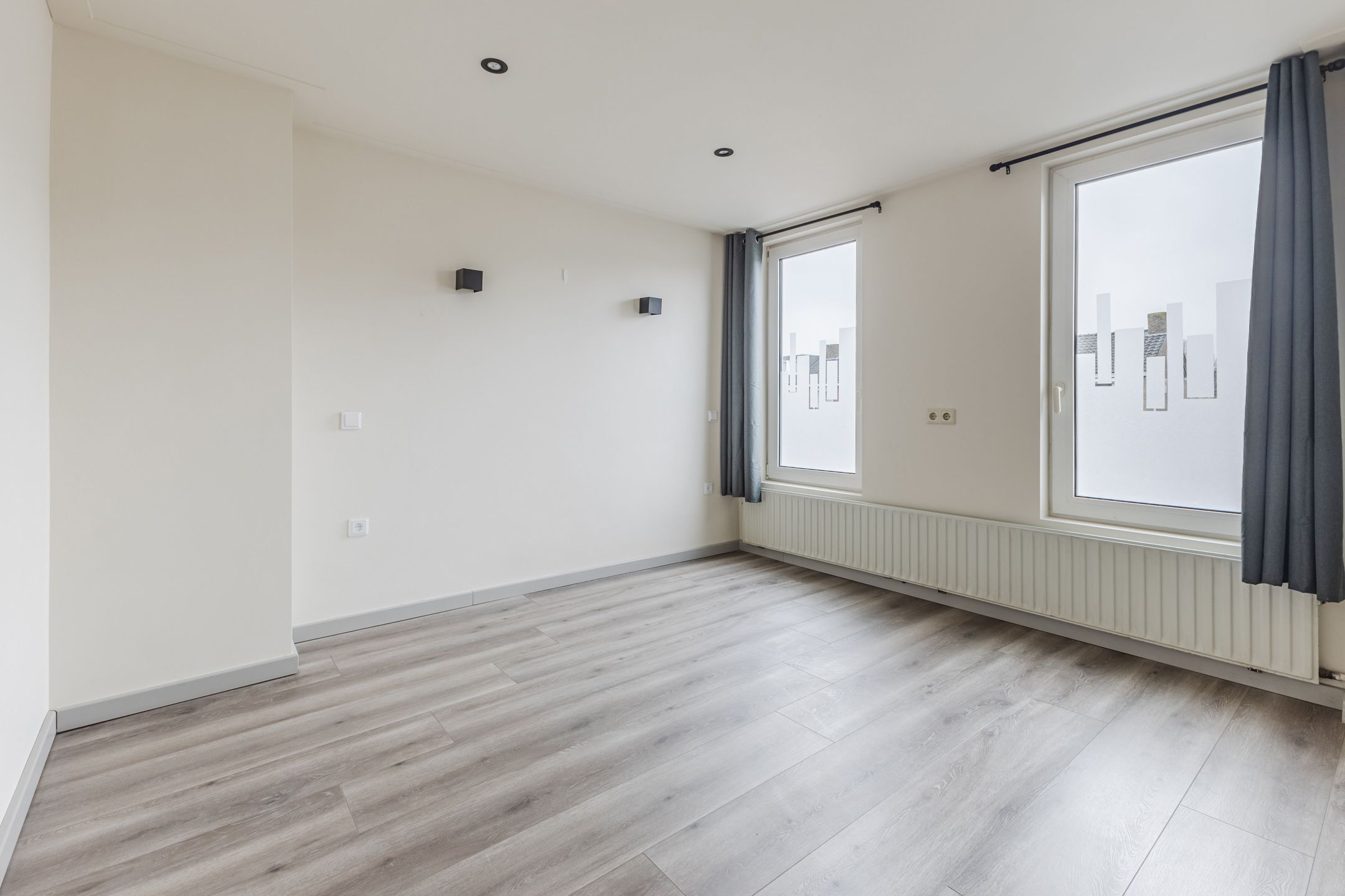 Photo 15 of Hubert van Nispenstraat 12