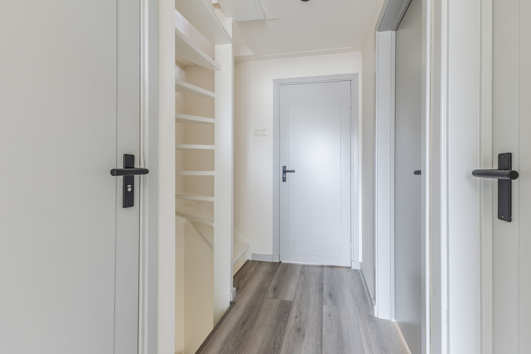 Photo 24 of Hubert van Nispenstraat 12