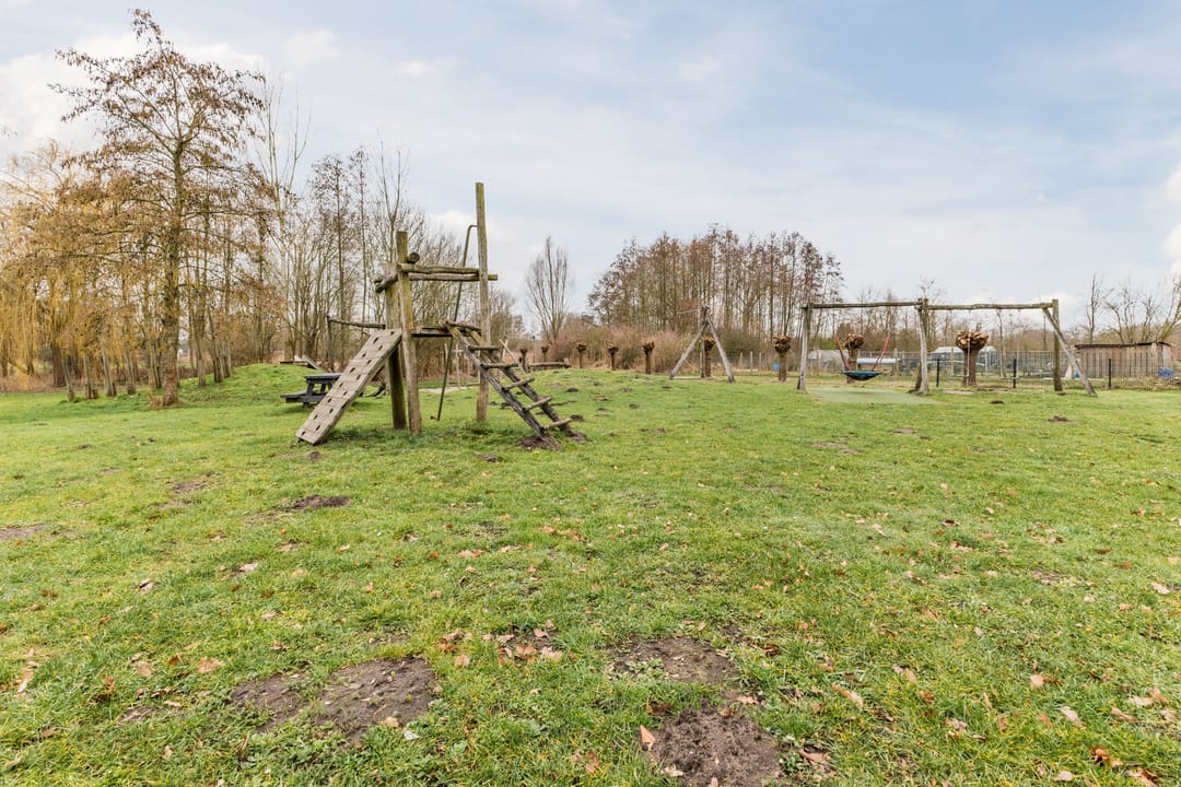 Photo 37 of Hubert van Nispenstraat 12