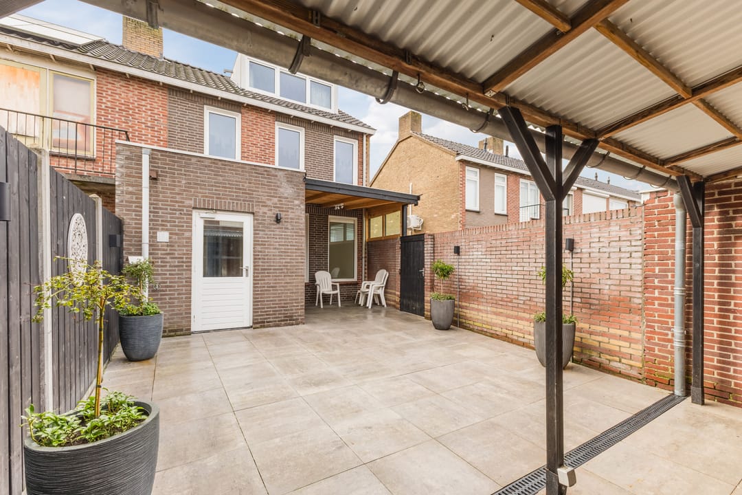 Photo 32 of Hubert van Nispenstraat 12