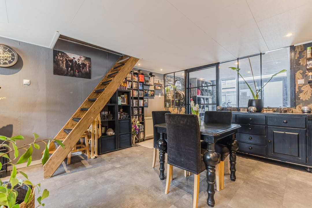 Foto 8 van Naaldwijkseweg 4