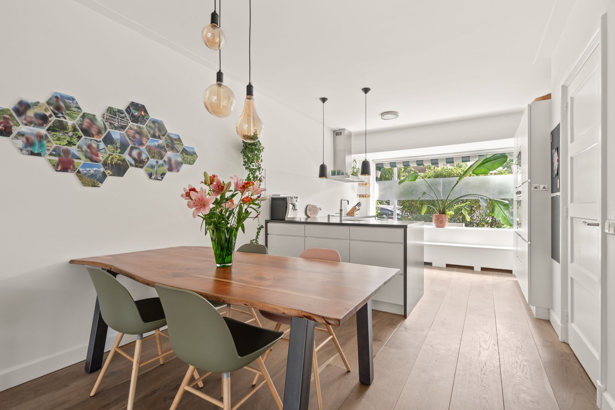 Spacious and Sustainable 1930s Family Home with Modern Extensions in Utrecht — 27