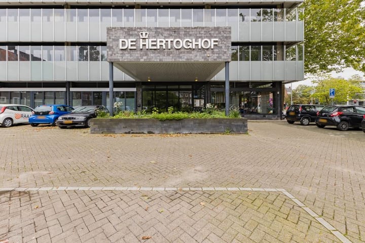 Studio te koop: Hertog Hendrik van Brabantplein 16A, Eindhoven