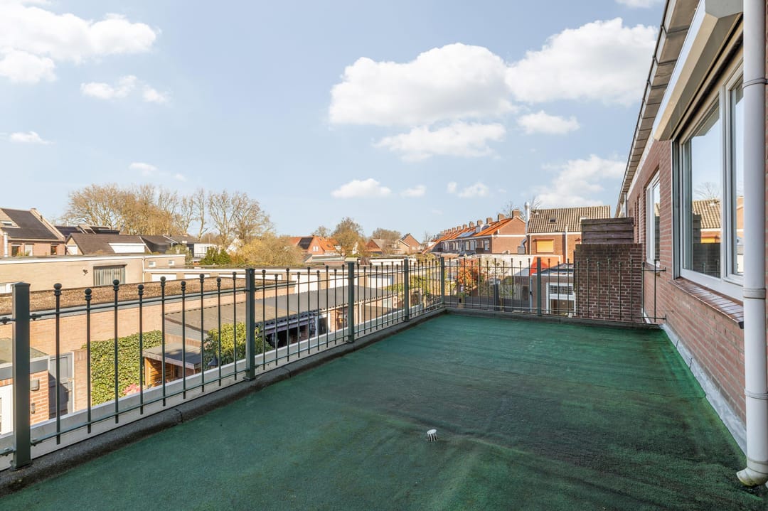 Foto 43 van Heuvelplein 258