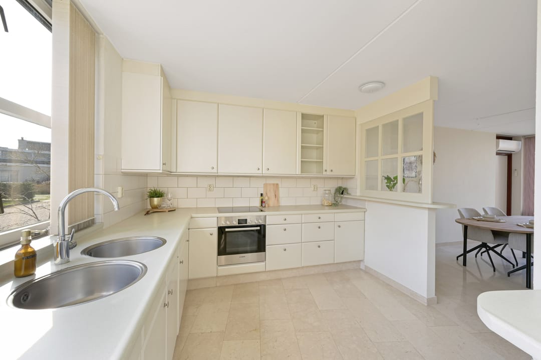 Photo 11 of Reviuslaan 11