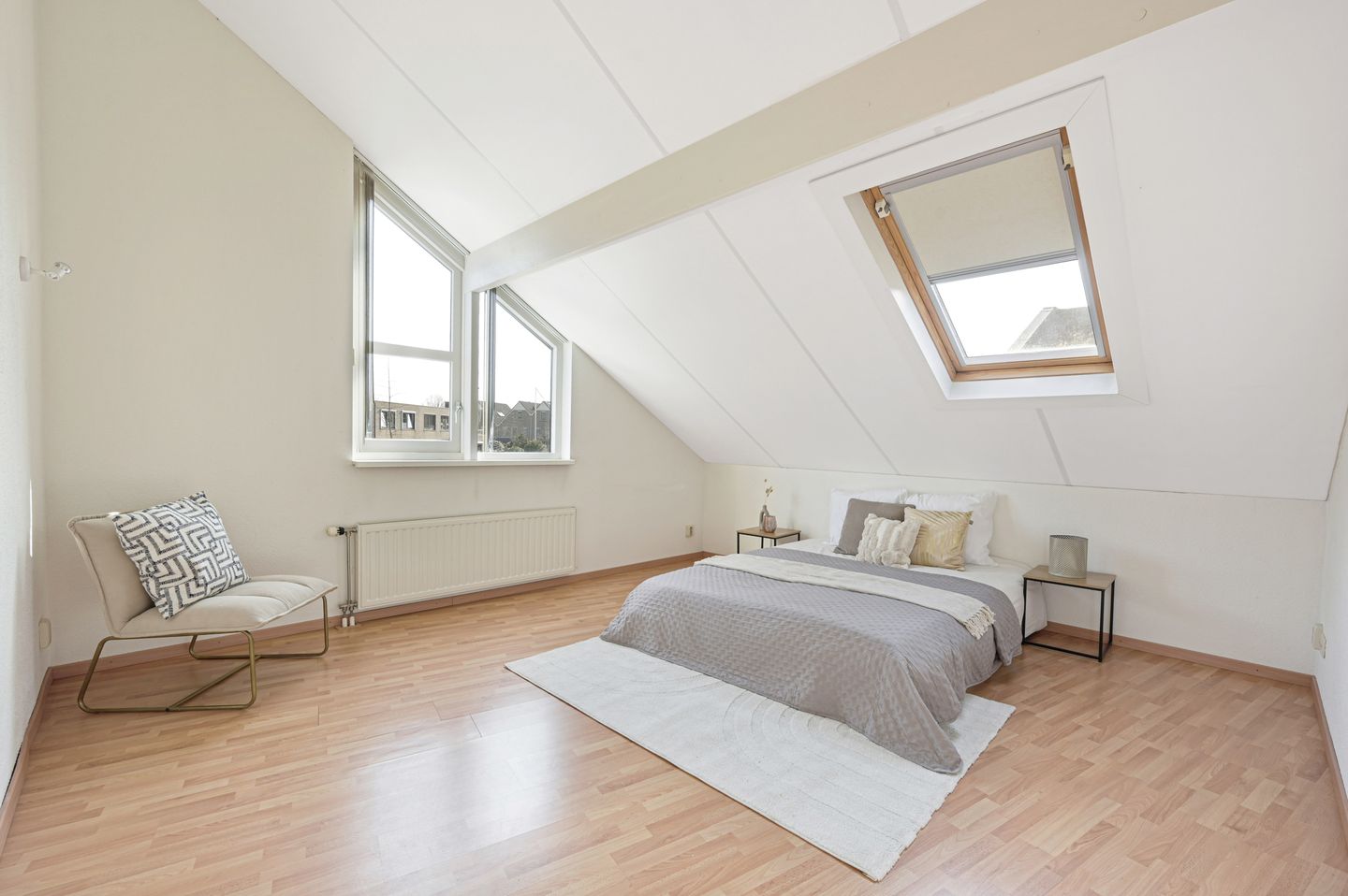 Photo 34 of Reviuslaan 11