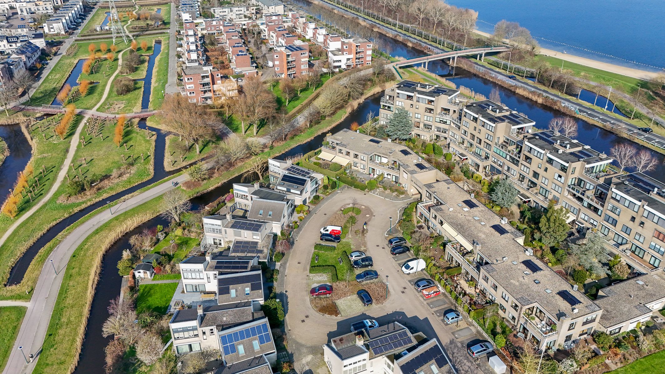 Photo 48 of Reviuslaan 11