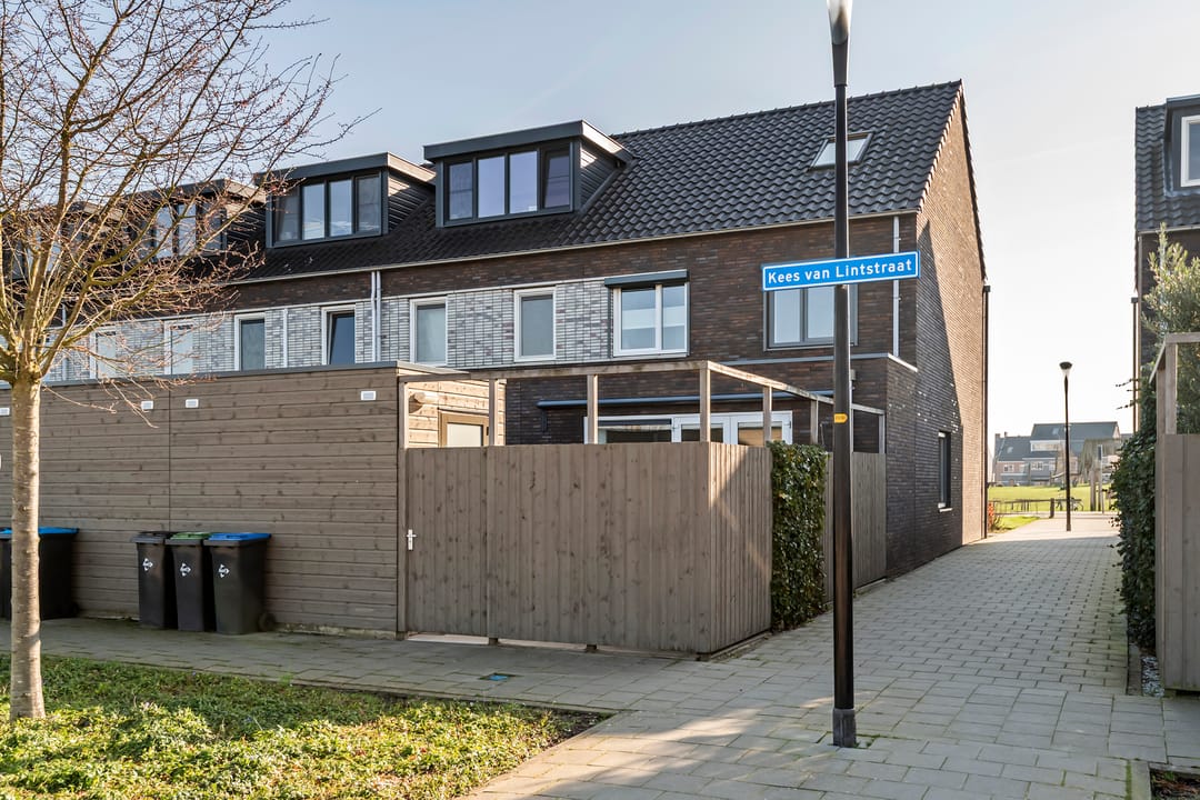 Photo 38 of Kees van Lintstraat 41