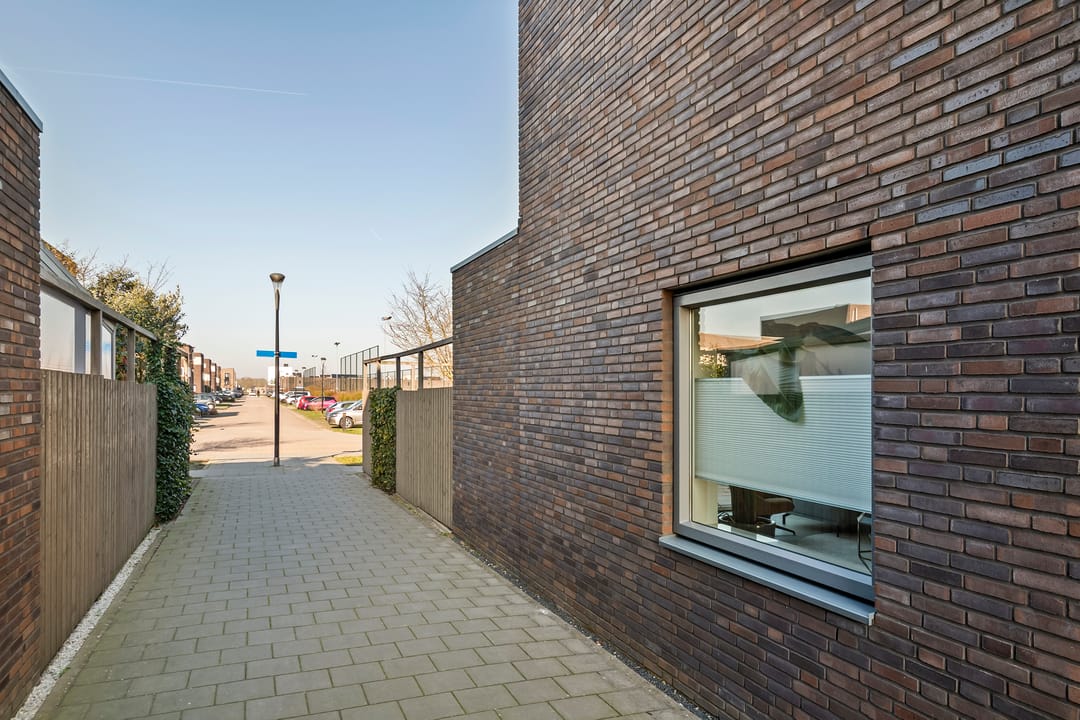 Photo 41 of Kees van Lintstraat 41