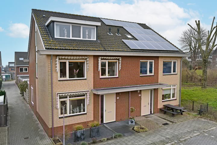 Photo 4 of Hertog Albrechtstraat 84