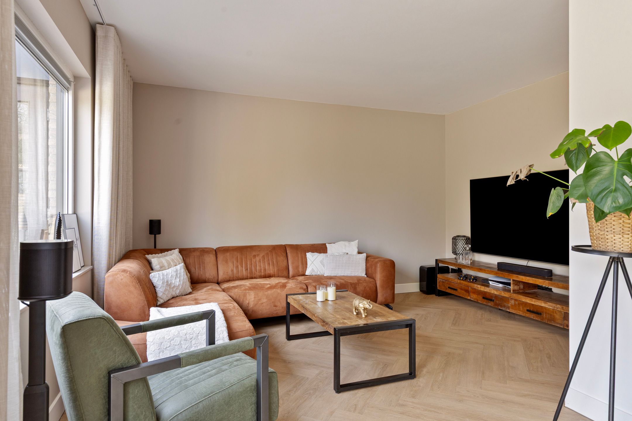 Foto 3 van Andoorn 72