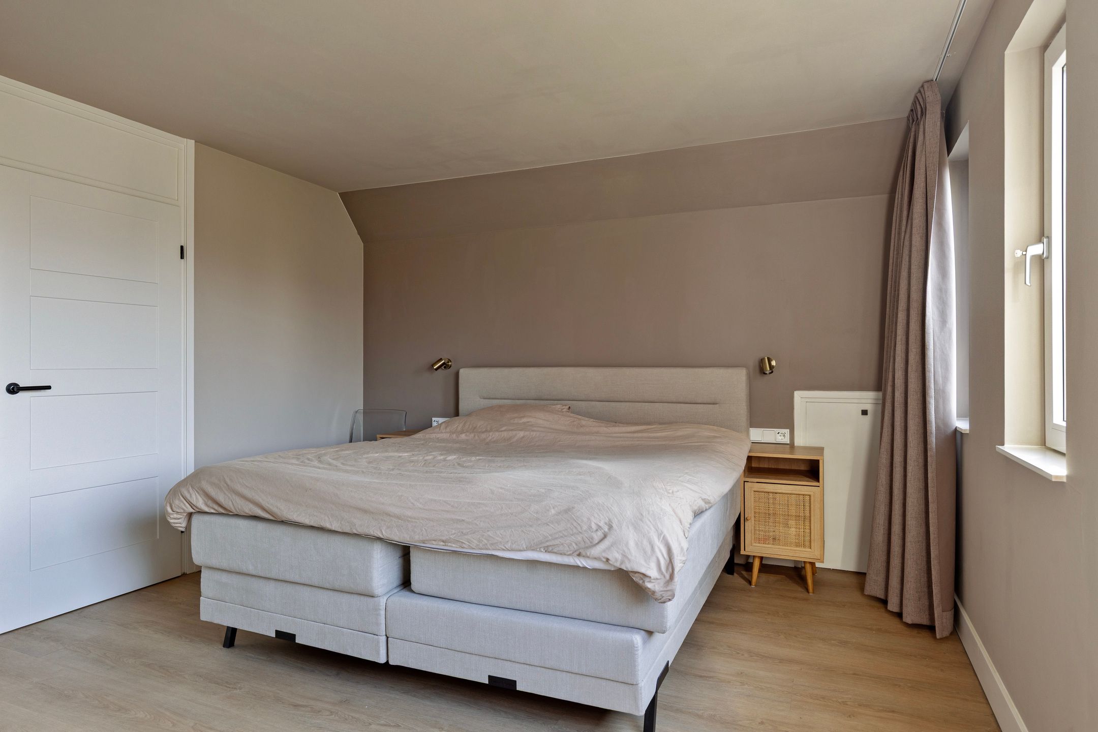 Foto 15 van Andoorn 72