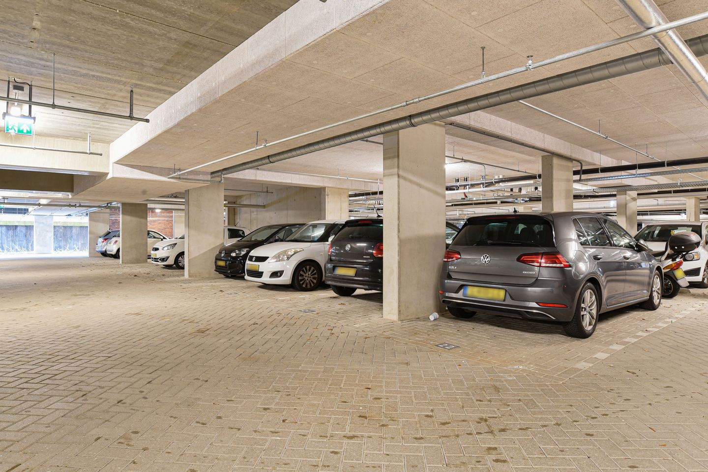 Photo 10 of Schipholweg 232