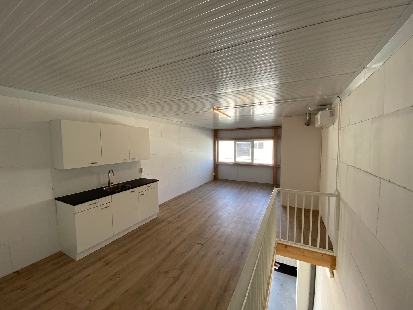 View photo 3 of Zandzuigerstraat 98