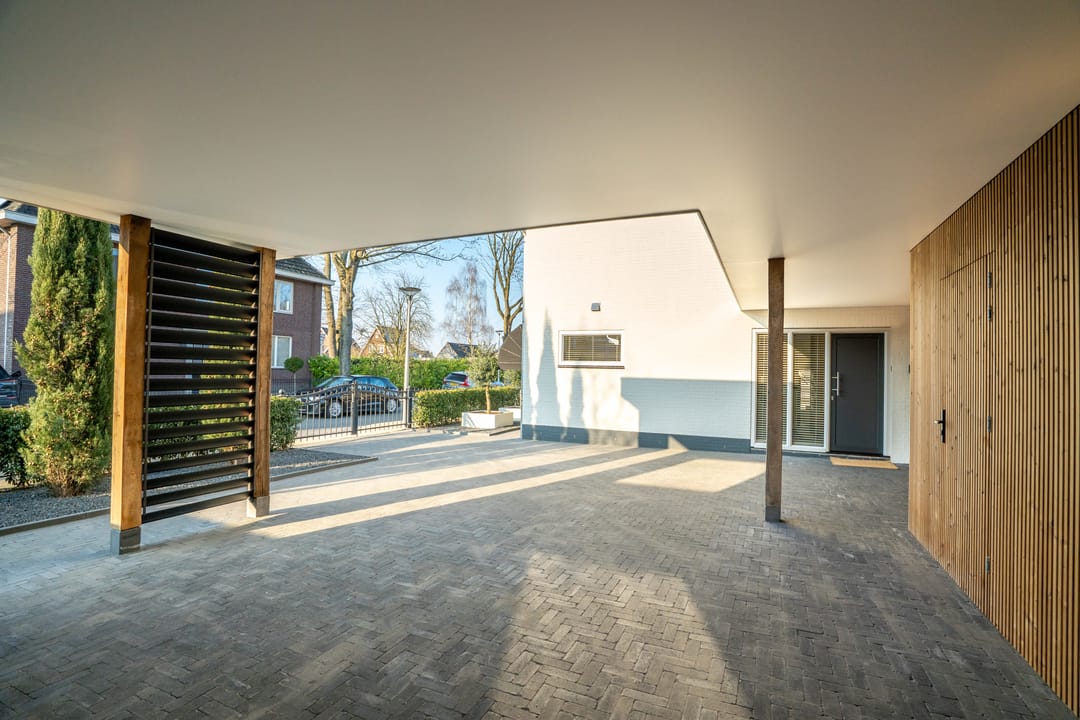 Foto 8 van Schipholtstraat 223