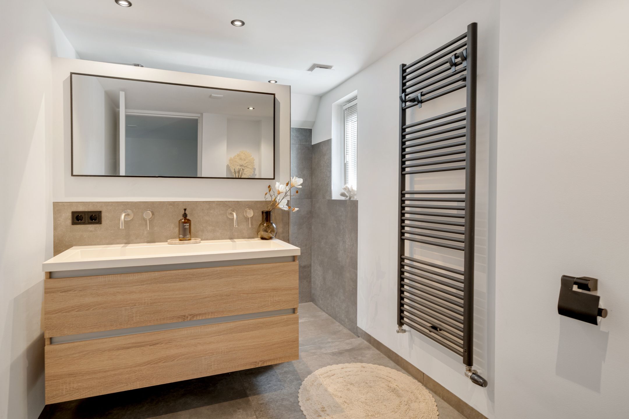 Foto 30 van Schipholtstraat 223