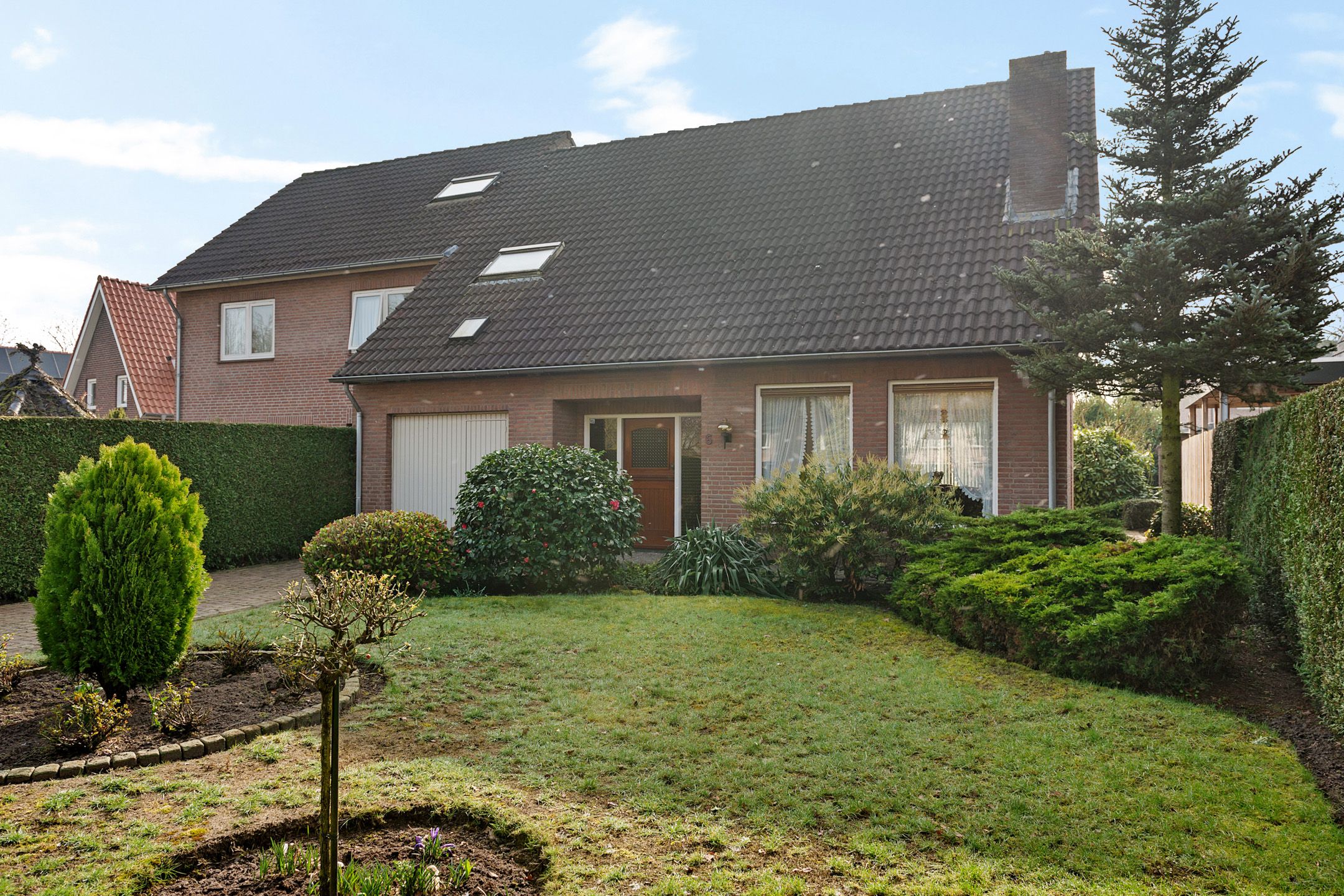 Buying a house in The Netherlands., Houtpad 6