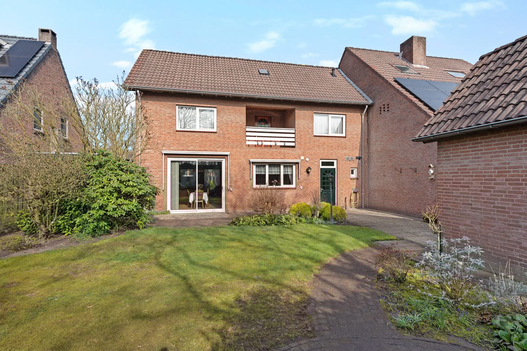 Photo 1 of Houtpad 6